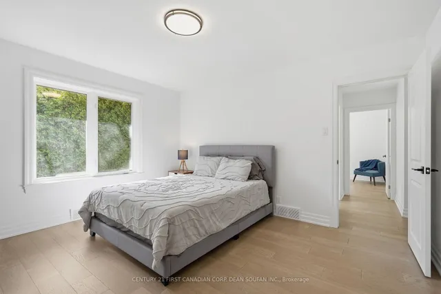 145 Base Line Rd #33, London South 4