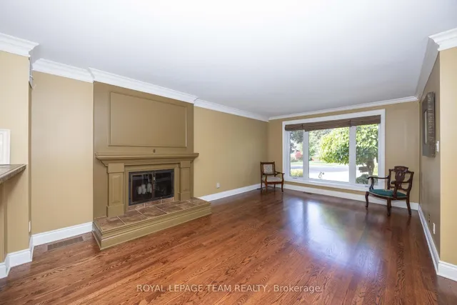 2128 Benjamin Ave, Ottawa 2