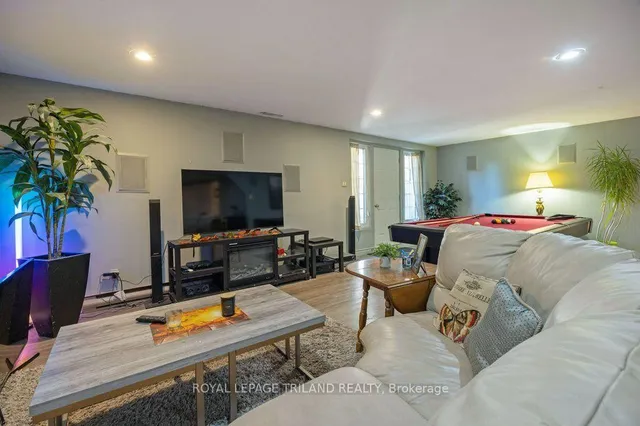 2005 ARVA St, Middlesex Centre 5