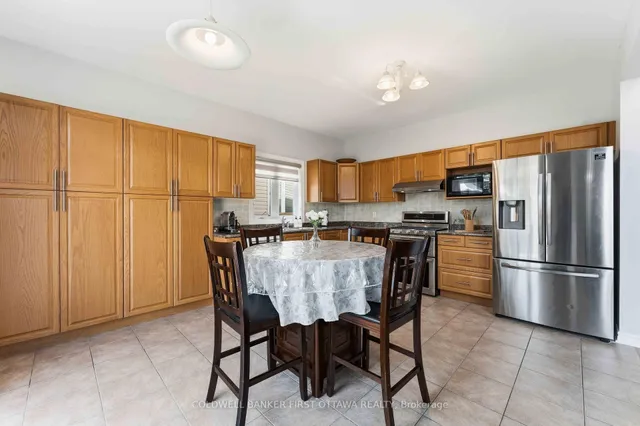 150 Strathcarron Cres, Kanata 4