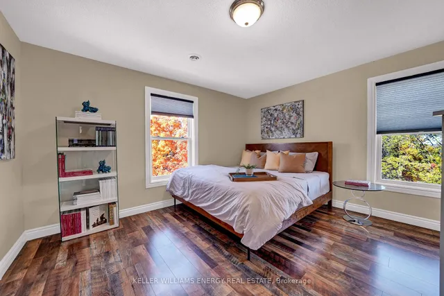 11858 Loyalist Pkwy, Prince Edward County 2