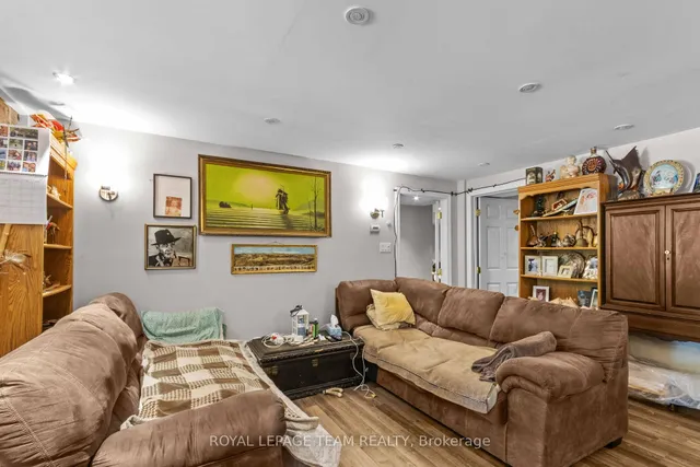 682 Long Lake Rd, Barry's Bay 4