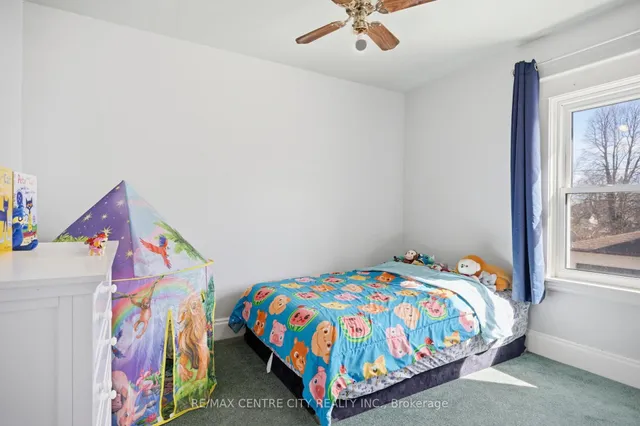 3 Margaret St, St. Thomas 4