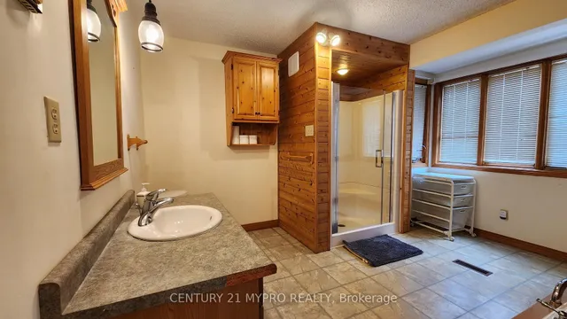 66 Moore St, Northern Bruce Peninsula 3