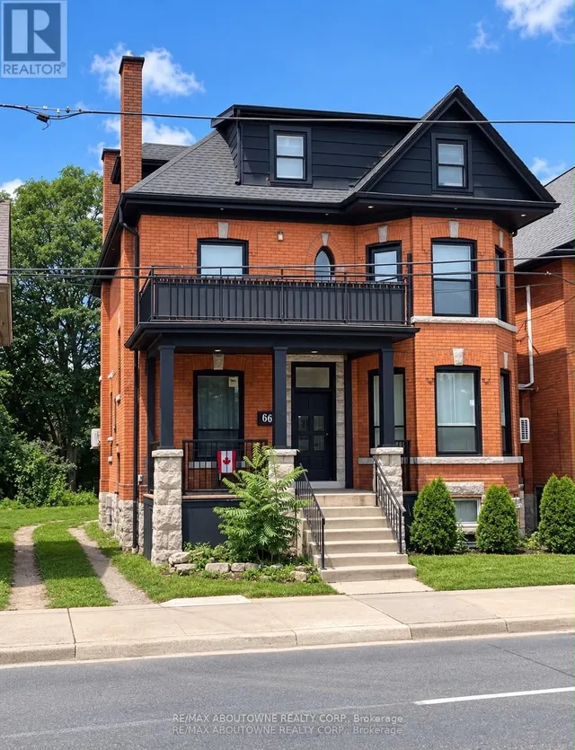 66 Wellington St, Hamilton