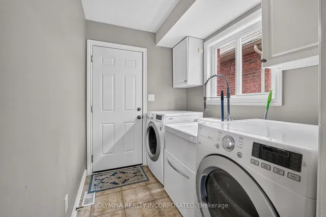 72 Tuliptree Rd, Thorold 5