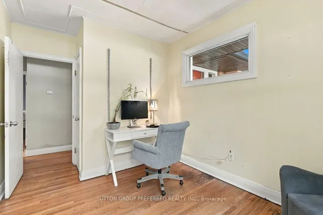 465 Glen Cres, London North 3