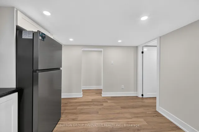 331 East 17th St, Hamilton 4