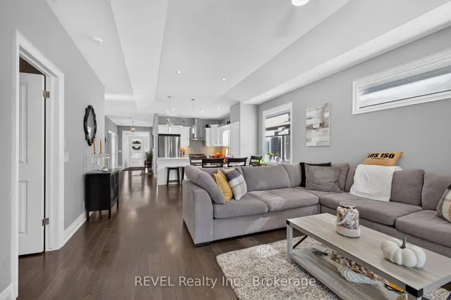 4233 Village Creek Dr, Fort Erie 2