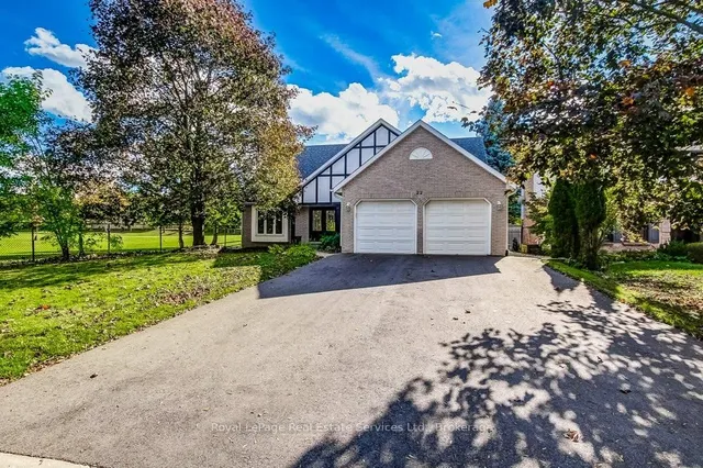 22 Daffodil Cres, Hamilton 3
