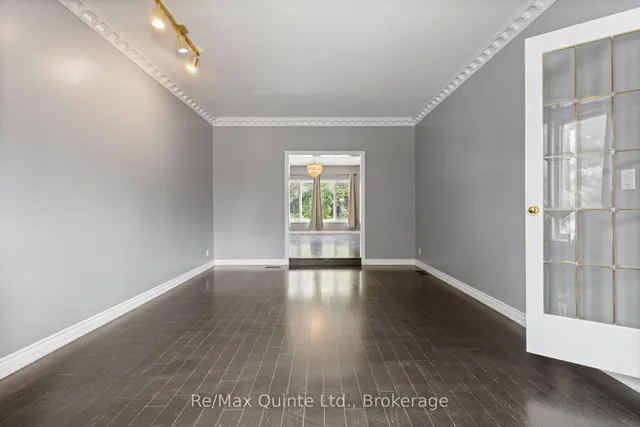 17 Applewood Crt, Quinte West 3