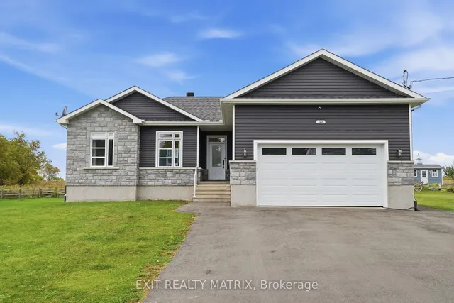 122 Pendleton St, Champlain