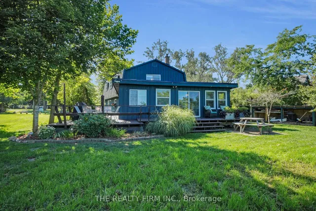 3692 Beverly Glen, Plympton-Wyoming 3