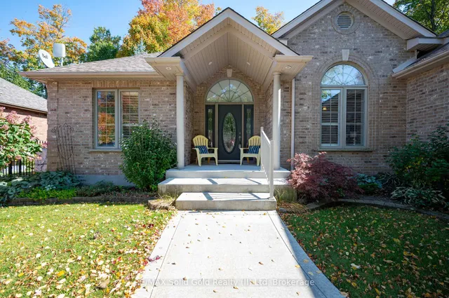 12 Welwood Ave, Wellesley 5