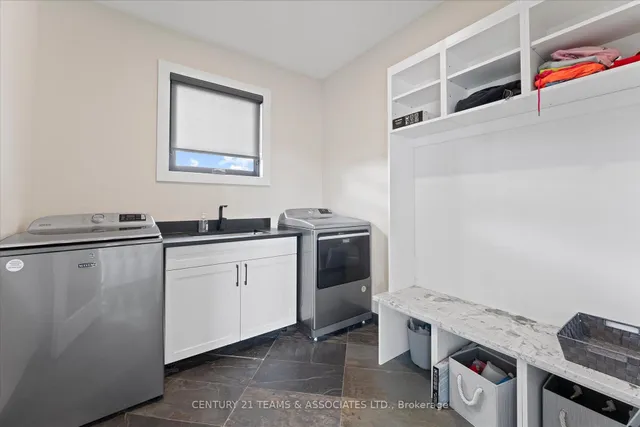 2197 County Road 31, Windsor 4
