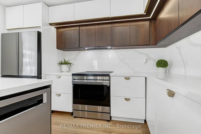 501 Winona Rd, Hamilton 4