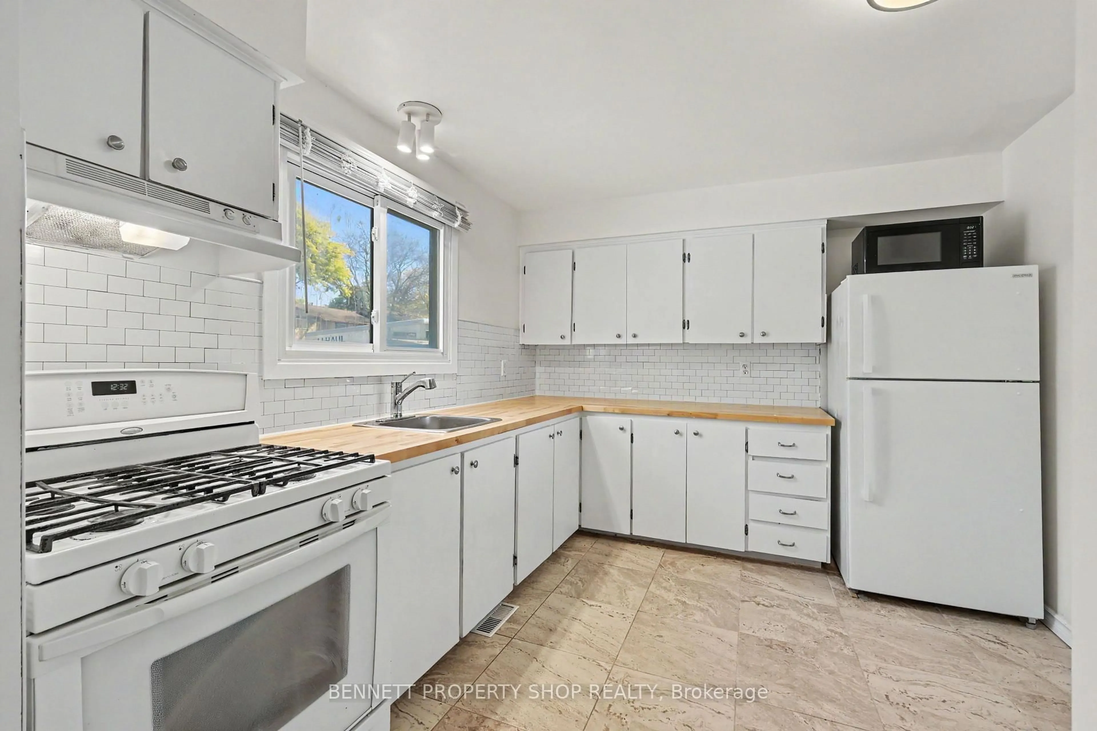 trreb/IMG-X13882022_a192a689-2663-4d34-889a-eaede66cad22-l.jpg
