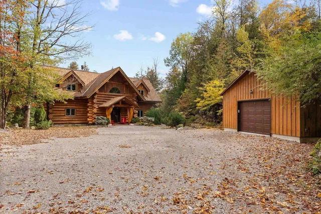 1014 Salmon Lake Rd, Trent Lakes 4