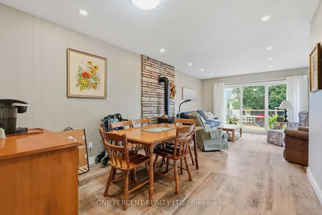 137 Terrace Dr, Hamilton 4