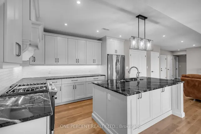 1410 Thompson Rd, Norfolk 2