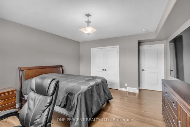 1410 Thompson Rd, Norfolk 5