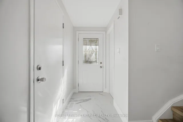 37 RODGERS Rd, Guelph 3