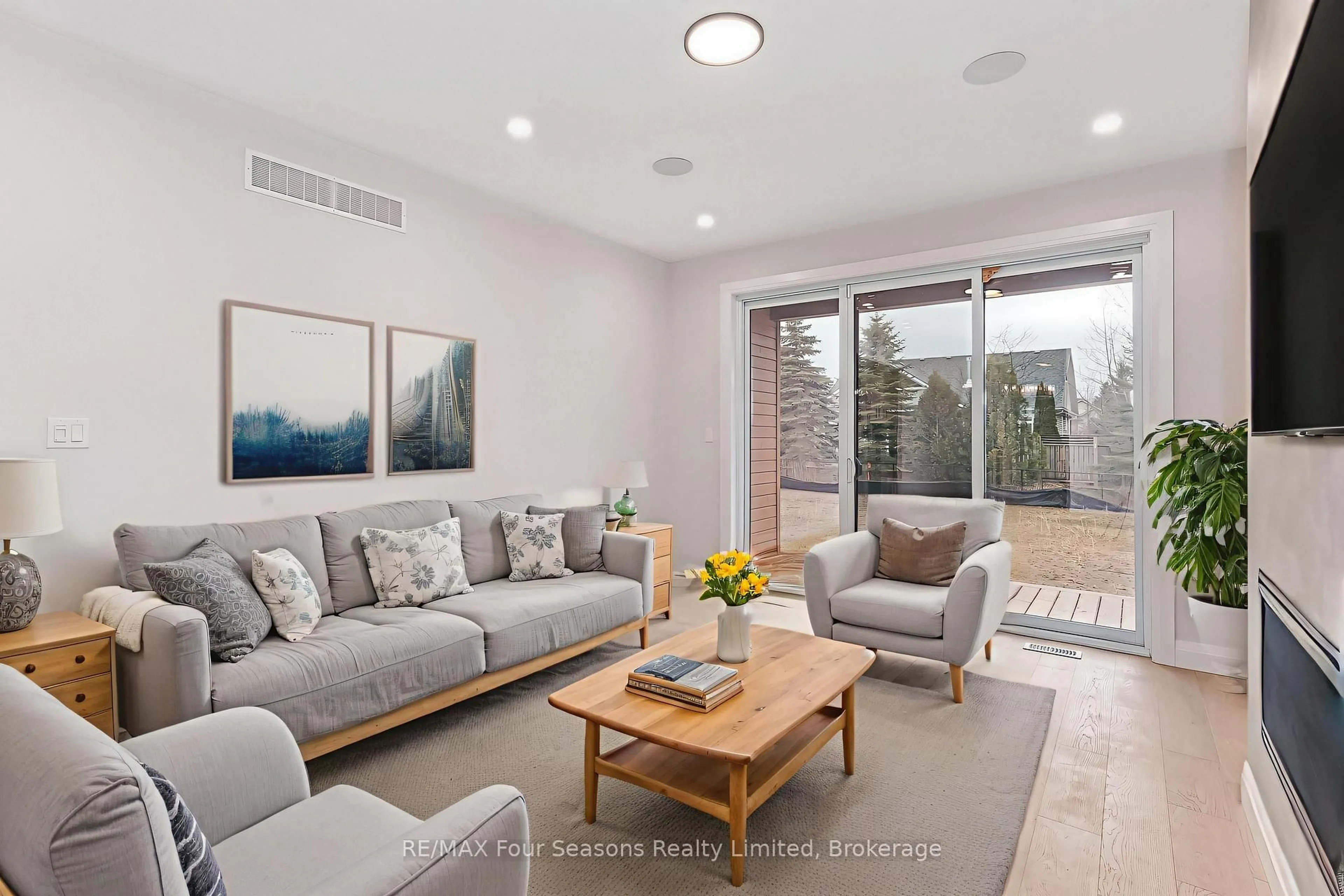 trreb/IMG-X13885280_26bb0b0d-d722-4432-b859-4db7f331d7b0-l.jpg
