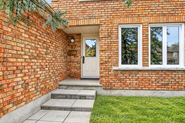 97 Huntsman Cres, Ottawa 3