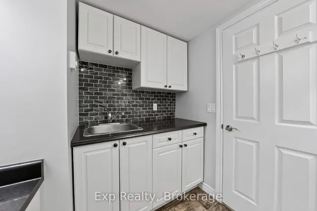 20 Westmount Crt, Quinte West 4