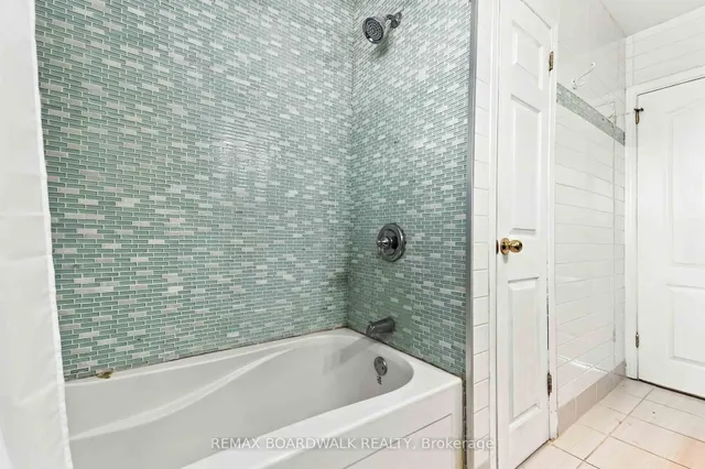 2173 Carnegie St, Ottawa 2