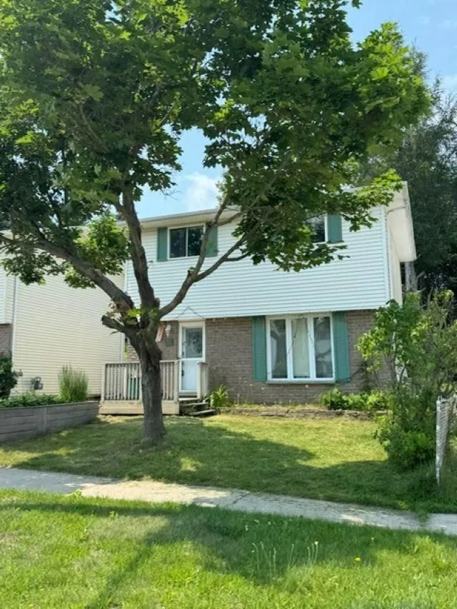 26 Hergott Ave, Elliot Lake 3