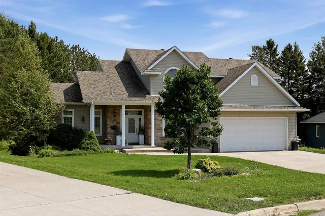 6 Millstream Dr, Sault Ste Marie 2