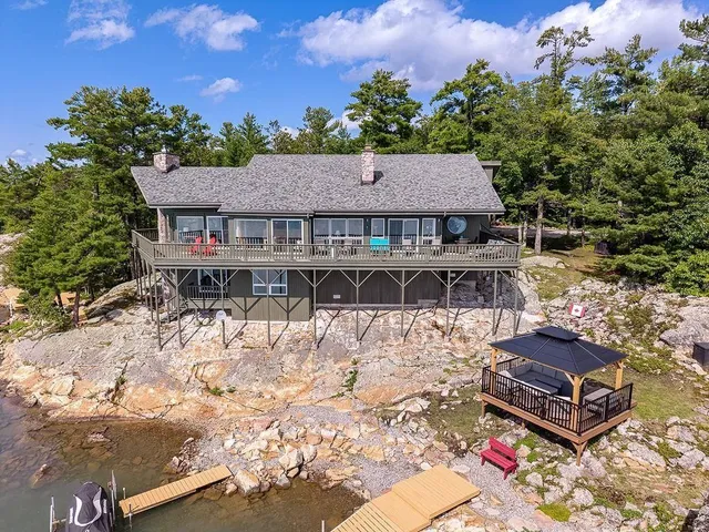 625 FINNS BAY Rd, Laird