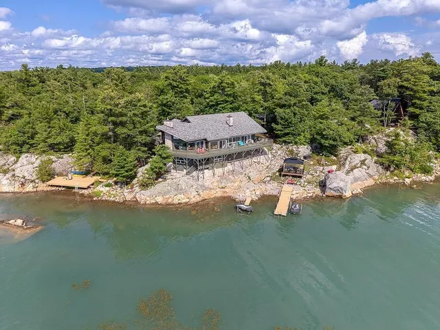 625 FINNS BAY Rd, Laird 4