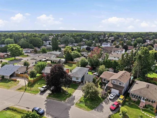 15 Sutton Pl, Sault Ste Marie 2