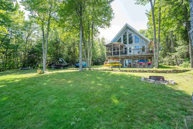 760 Finns Bay Rd, Laird 4