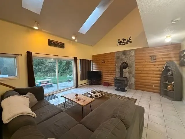35 Avery Rd, Sault Ste Marie 4