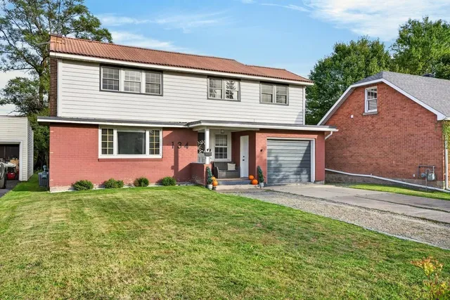 134 Bishops Crt, Sault Ste Marie 2