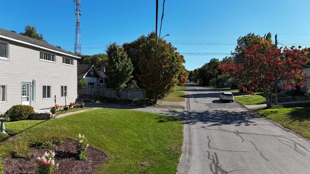 1 Joubin Rd, Elliot Lake 3