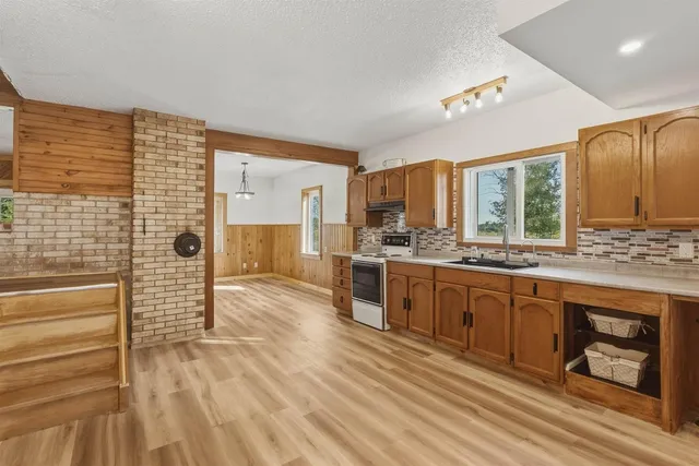2319 Dayton Rd, Huron Shores 5