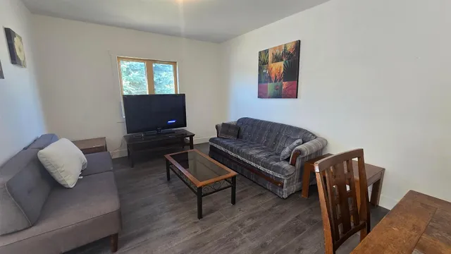 404 John St, Sault Ste Marie 5