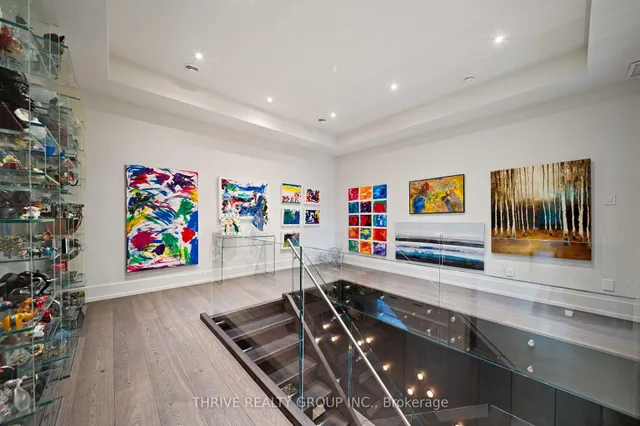 2339 Waterside Crt, London North 4