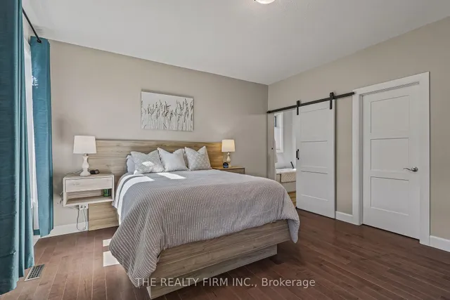 53 Foxborough Pl, Thames Centre 5