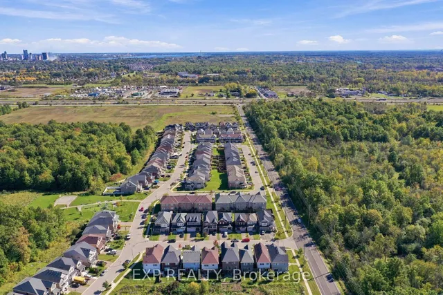 7720 Shadbush Lane, Niagara Falls 2