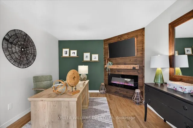 167 Moore Line, St. Clair 5