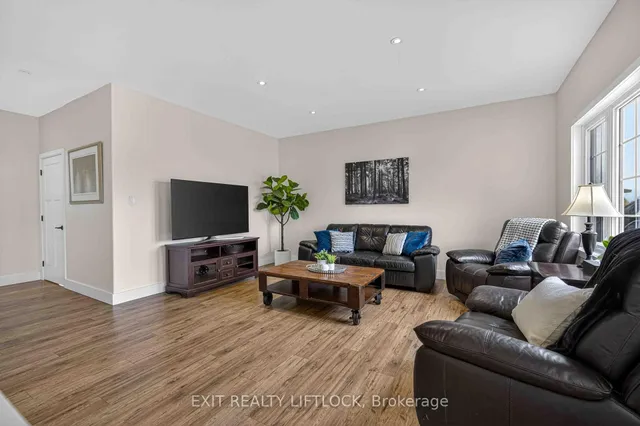 1479 Webster Rd, Douro-Dummer 2