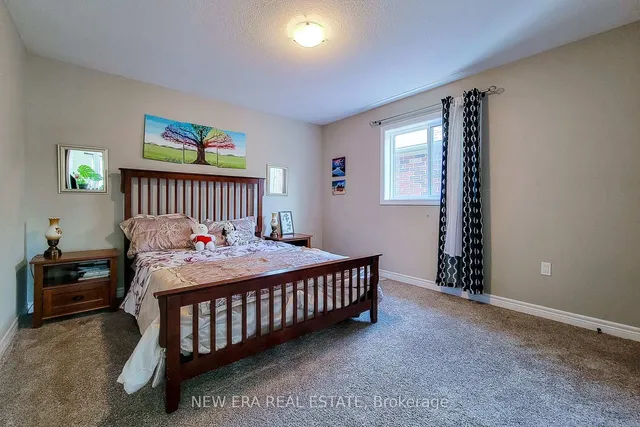 40 Fairgrounds Dr, Hamilton 2