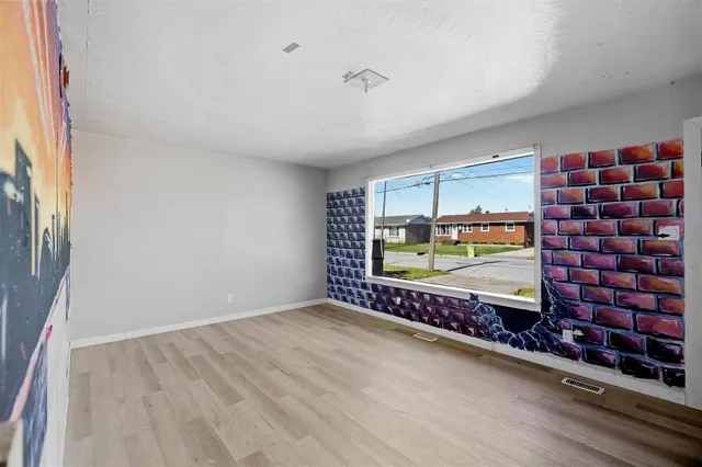 263 Rossmore Rd, Sault Ste Marie 2