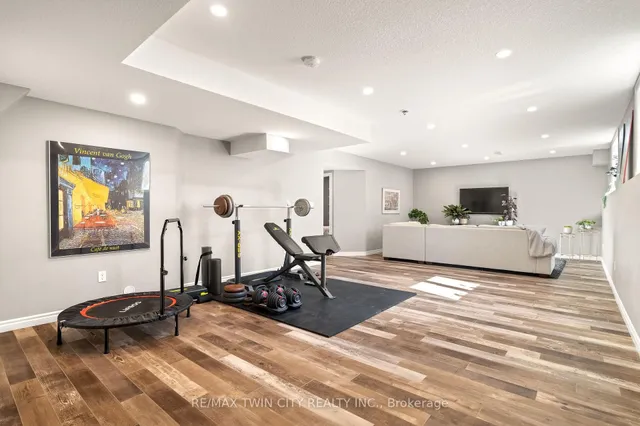 43 Frontier Dr, Kitchener 3