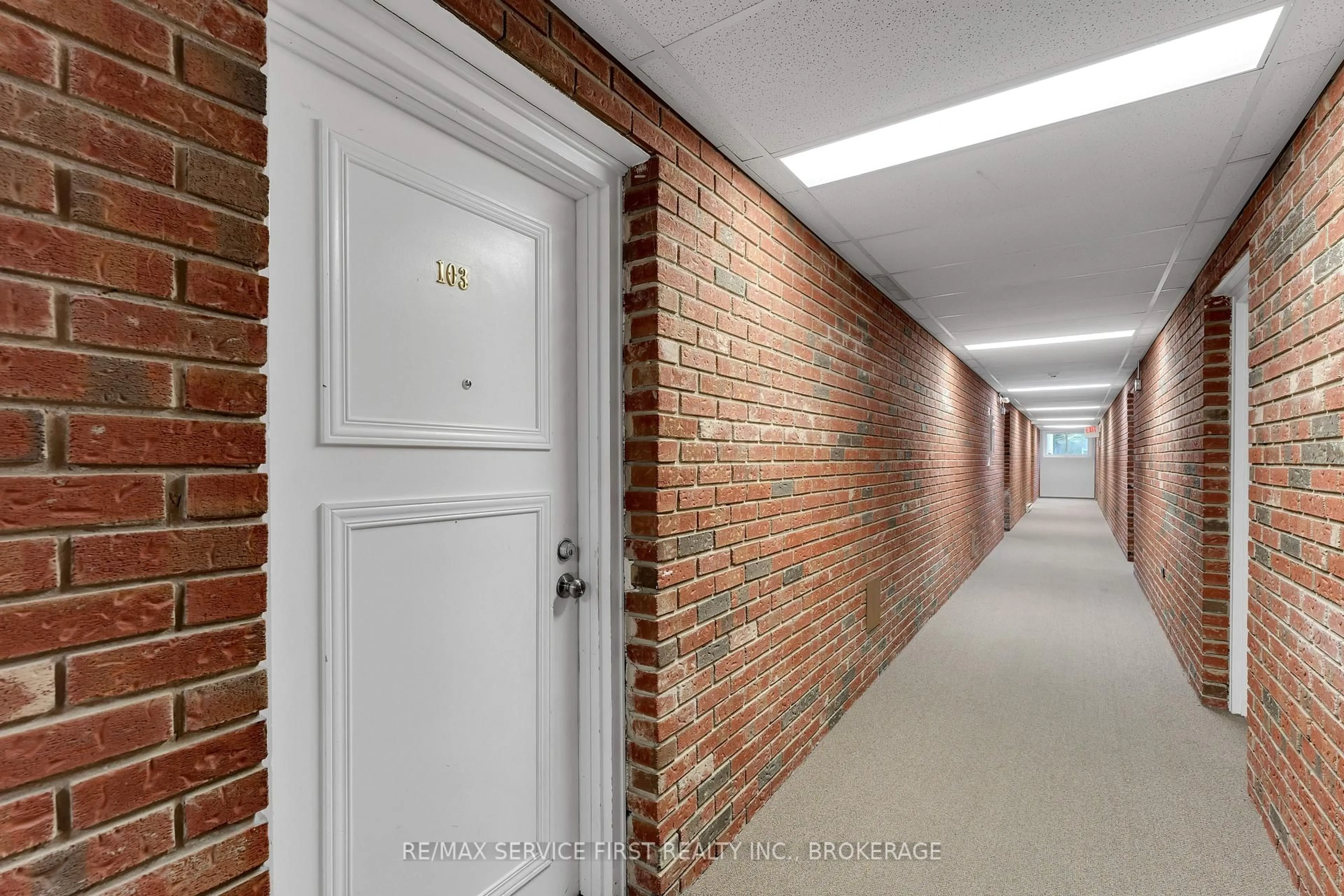 trreb/IMG-X14028414_3ca957a1-a6d7-4cb2-8718-80be2cbfeee0-l.jpg